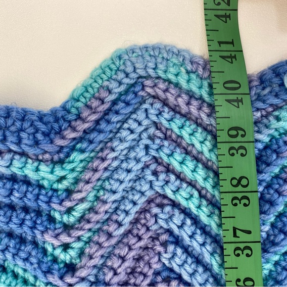 Mermaid Ripple Afghan Space Dyed Zig Zag Handmade Crochet Lap Blanket 35 x 41 - Picture 6 of 8